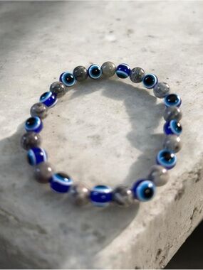Evil Eye Beaded Stretch Bracelet in Labradorite 8mm